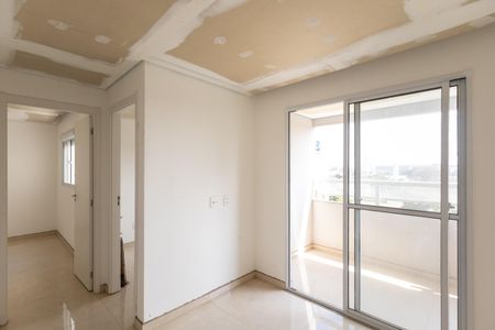 Apartamento à venda com 45m², 2 quartos e 1 vaga Apartamento à venda com 45m², 2 quartos e 1 vagaSala