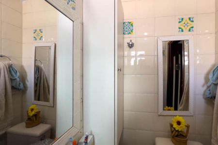 Apartamento à venda com 50m², 2 quartos e 1 vaga Apartamento à venda com 50m², 2 quartos e 1 vagaBanheiro