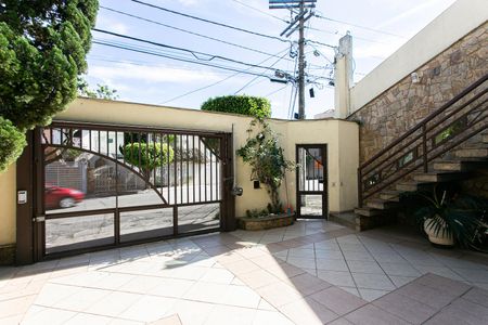 Casa à venda com 289m², 3 quartos e 6 vagas Casa à venda com 289m², 3 quartos e 6 vagasGaragem