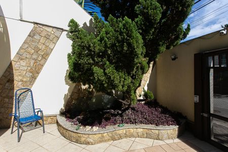 Casa à venda com 289m², 3 quartos e 6 vagas Casa à venda com 289m², 3 quartos e 6 vagasJardim