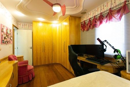 Casa à venda com 289m², 3 quartos e 6 vagas Casa à venda com 289m², 3 quartos e 6 vagasQuarto 1