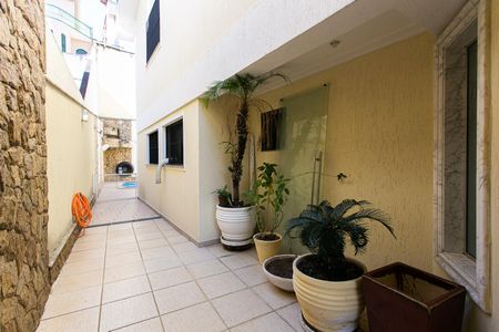 Casa à venda com 289m², 3 quartos e 6 vagas Casa à venda com 289m², 3 quartos e 6 vagasCorredor