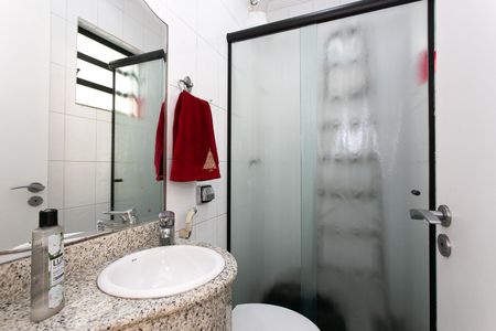 Casa à venda com 289m², 3 quartos e 6 vagas Casa à venda com 289m², 3 quartos e 6 vagasBanheiro de Serviço