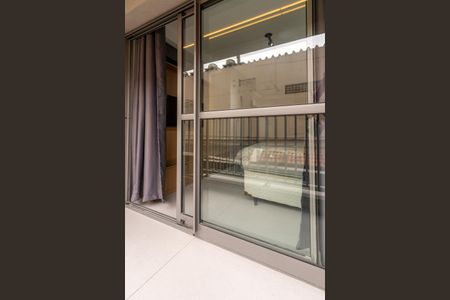 Studio à venda com 30m², 1 quarto e sem vaga Studio à venda com 30m², 1 quarto e sem vagaSacada