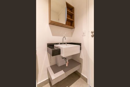 Studio à venda com 30m², 1 quarto e sem vaga Studio à venda com 30m², 1 quarto e sem vagaBanheiro