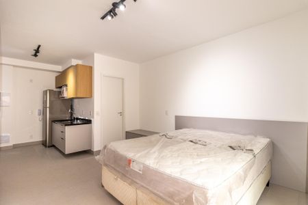 Studio à venda com 30m², 1 quarto e sem vaga Studio à venda com 30m², 1 quarto e sem vagaStudio