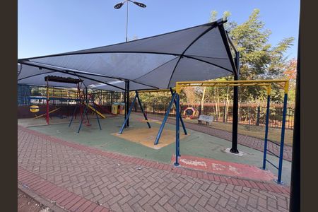 Apartamento para alugar com 1m², 2 quartos e sem vaga Apartamento para alugar com 1m², 2 quartos e sem vagaÁrea comum - Playground