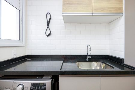 Apartamento à venda com 65m², 2 quartos e 1 vagaÁrea de Serviço