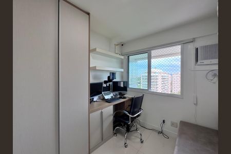 Apartamento à venda com 160m², 2 quartos e 2 vagasQuarto