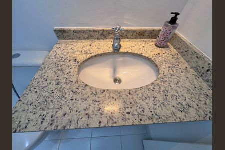 Apartamento à venda com 160m², 2 quartos e 2 vagasBanheiro Social 2