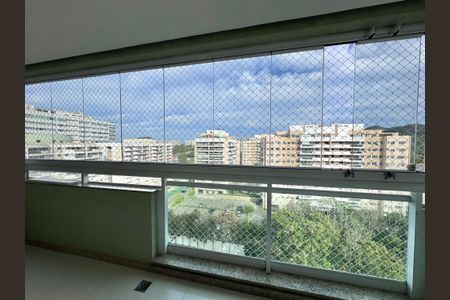 Apartamento à venda com 160m², 2 quartos e 2 vagasVaranda