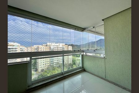 Apartamento à venda com 160m², 2 quartos e 2 vagasVaranda