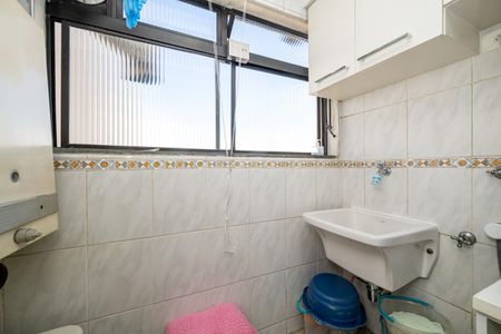 Apartamento à venda com 137m², 3 quartos e 2 vagasLavanderia