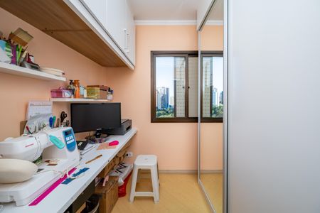 Apartamento à venda com 137m², 3 quartos e 2 vagasQuarto 2