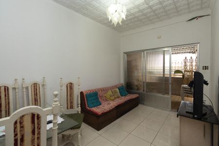 Casa à venda com 186m², 4 quartos e 1 vaga Casa à venda com 186m², 4 quartos e 1 vagaSala