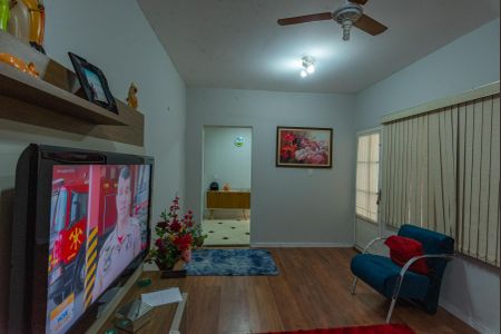 Casa à venda com 169m², 2 quartos e 1 vaga Casa à venda com 169m², 2 quartos e 1 vagaSala