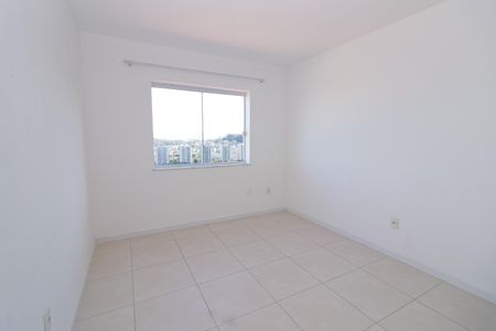 Casa de condomínio à venda com 380m², 5 quartos e 2 vagas Casa de condomínio à venda com 380m², 5 quartos e 2 vagasQuarto 4