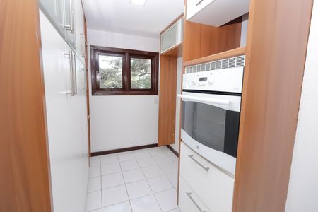 Casa de condomínio à venda com 380m², 5 quartos e 2 vagas Casa de condomínio à venda com 380m², 5 quartos e 2 vagasCozinha