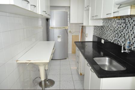 Apartamento à venda com 58m², 2 quartos e 1 vagaCozinha