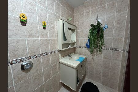 Casa à venda com 485m², 3 quartos e 4 vagasBanheiro da Suíte 1