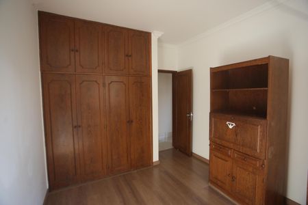 Apartamento à venda com 140m², 4 quartos e 2 vagasQuarto 2