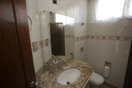 Apartamento à venda com 140m², 4 quartos e 2 vagasBanheiro da Suíte