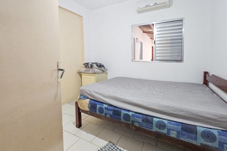 Casa para alugar com 105m², 2 quartos e 2 vagas Casa para alugar com 105m², 2 quartos e 2 vagasQuarto 1