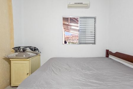 Casa para alugar com 105m², 2 quartos e 2 vagas Casa para alugar com 105m², 2 quartos e 2 vagasQuarto 1