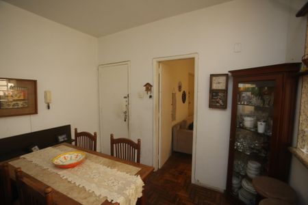 Apartamento à venda com 115m², 3 quartos e 1 vagaSala de jantar