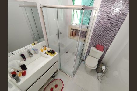 Casa à venda com 400m², 3 quartos e 2 vagasBanheiro da Suíte 2