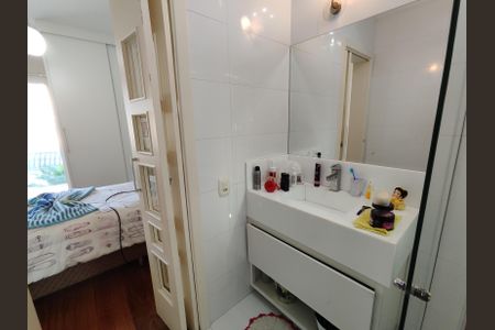 Casa à venda com 400m², 3 quartos e 2 vagasBanheiro da Suíte 2