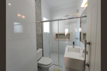 Casa à venda com 400m², 3 quartos e 2 vagasBanheiro 1