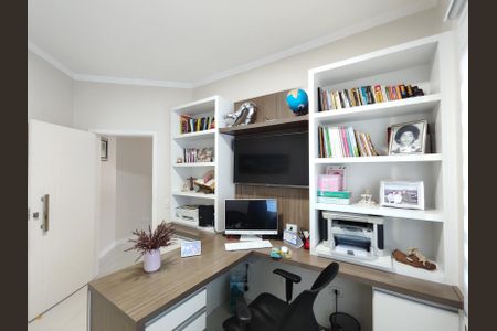 Casa à venda com 400m², 3 quartos e 2 vagasEscritório