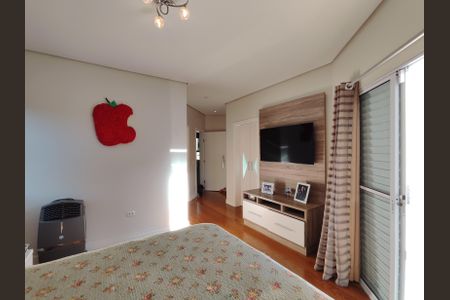 Casa à venda com 400m², 3 quartos e 2 vagasSuíte 1