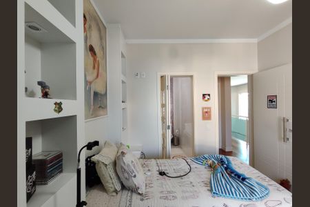 Casa à venda com 400m², 3 quartos e 2 vagasSuite 2