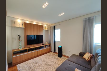 Casa à venda com 400m², 3 quartos e 2 vagasSala de TV