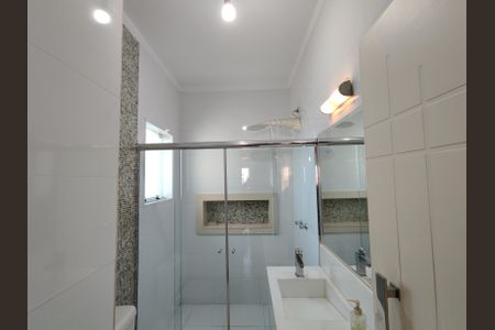 Casa à venda com 400m², 3 quartos e 2 vagasBanheiro 1