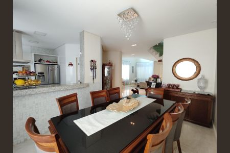 Casa à venda com 400m², 3 quartos e 2 vagasSala de Estar