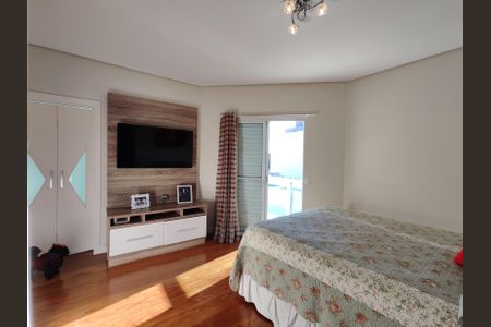 Casa à venda com 400m², 3 quartos e 2 vagasSuíte 1