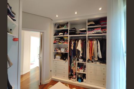 Casa à venda com 400m², 3 quartos e 2 vagasCloset da suíte 1