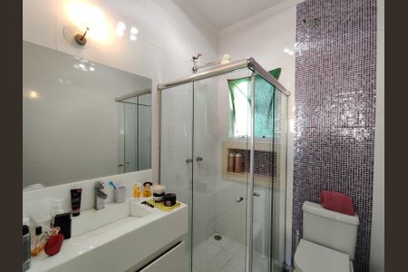 Casa à venda com 400m², 3 quartos e 2 vagasBanheiro da Suíte 2