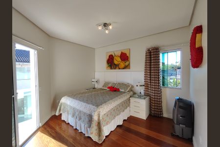 Casa à venda com 400m², 3 quartos e 2 vagasSuíte 1