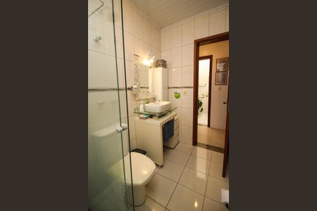 Casa à venda com 253m², 2 quartos e 10 vagas Casa à venda com 253m², 2 quartos e 10 vagasBanheiro da Suíte