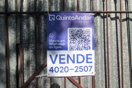 Casa à venda com 253m², 2 quartos e 10 vagas Casa à venda com 253m², 2 quartos e 10 vagasPlaquinha