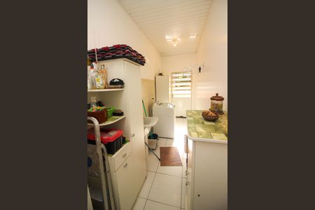 Casa à venda com 253m², 2 quartos e 10 vagas Casa à venda com 253m², 2 quartos e 10 vagasÁrea de Serviço