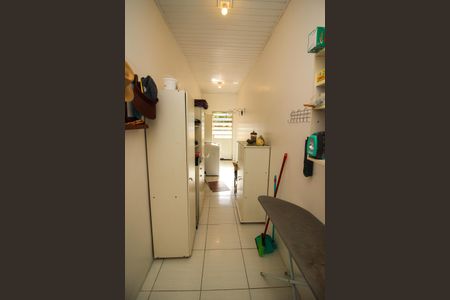 Casa à venda com 253m², 2 quartos e 10 vagas Casa à venda com 253m², 2 quartos e 10 vagasÁrea de Serviço