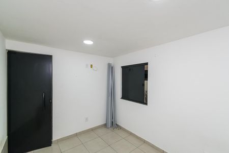 Casa de condomínio para alugar com 40m², 1 quarto e sem vagaQuarto