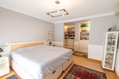 Apartamento para alugar com 343m², 4 quartos e 5 vagasSuíte 1