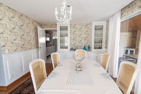 Apartamento para alugar com 343m², 4 quartos e 5 vagasSala de jantar