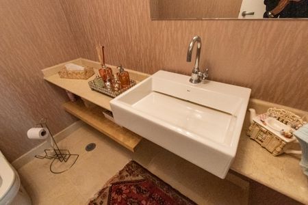 Apartamento para alugar com 343m², 4 quartos e 5 vagasLavabo